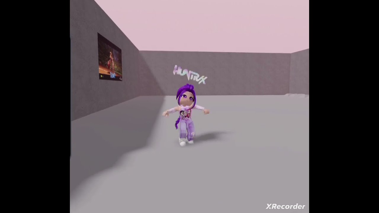 GOLDEN PERFORMANCE IN ROBLOX!!!!