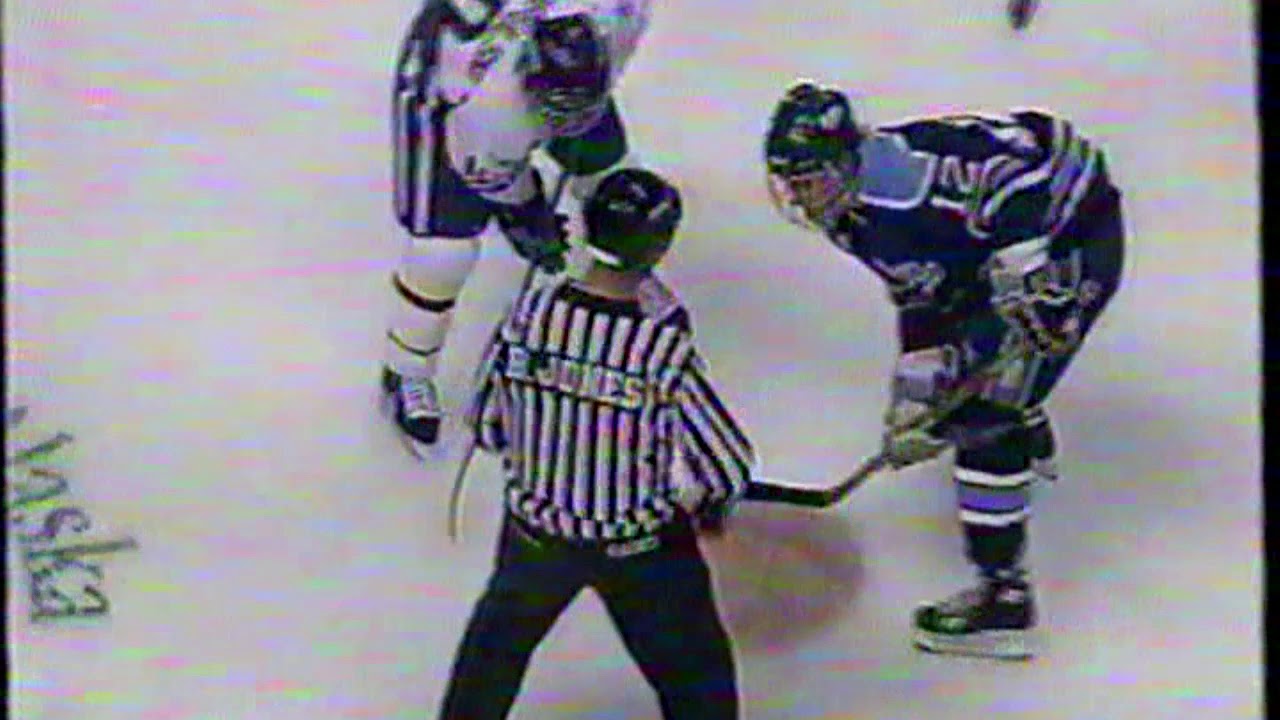 1999 NCAA Hockey National Championship - Maine vs. New Hampshire
