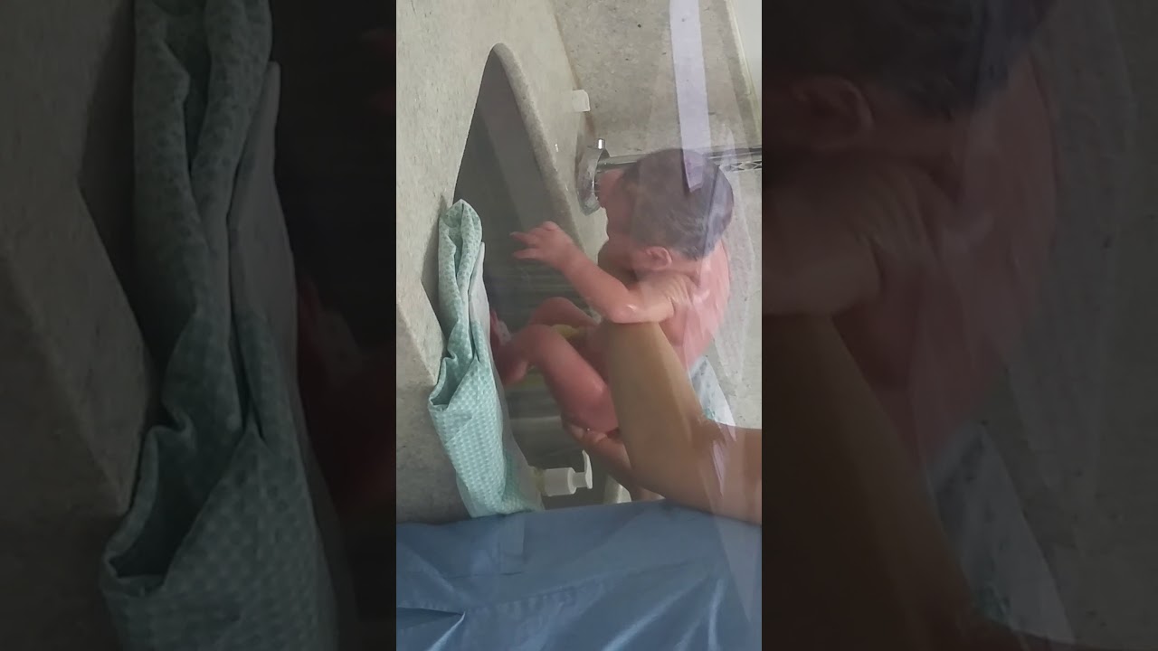 Isadora B. Rodrigues primeiro Banho 17/05/2018