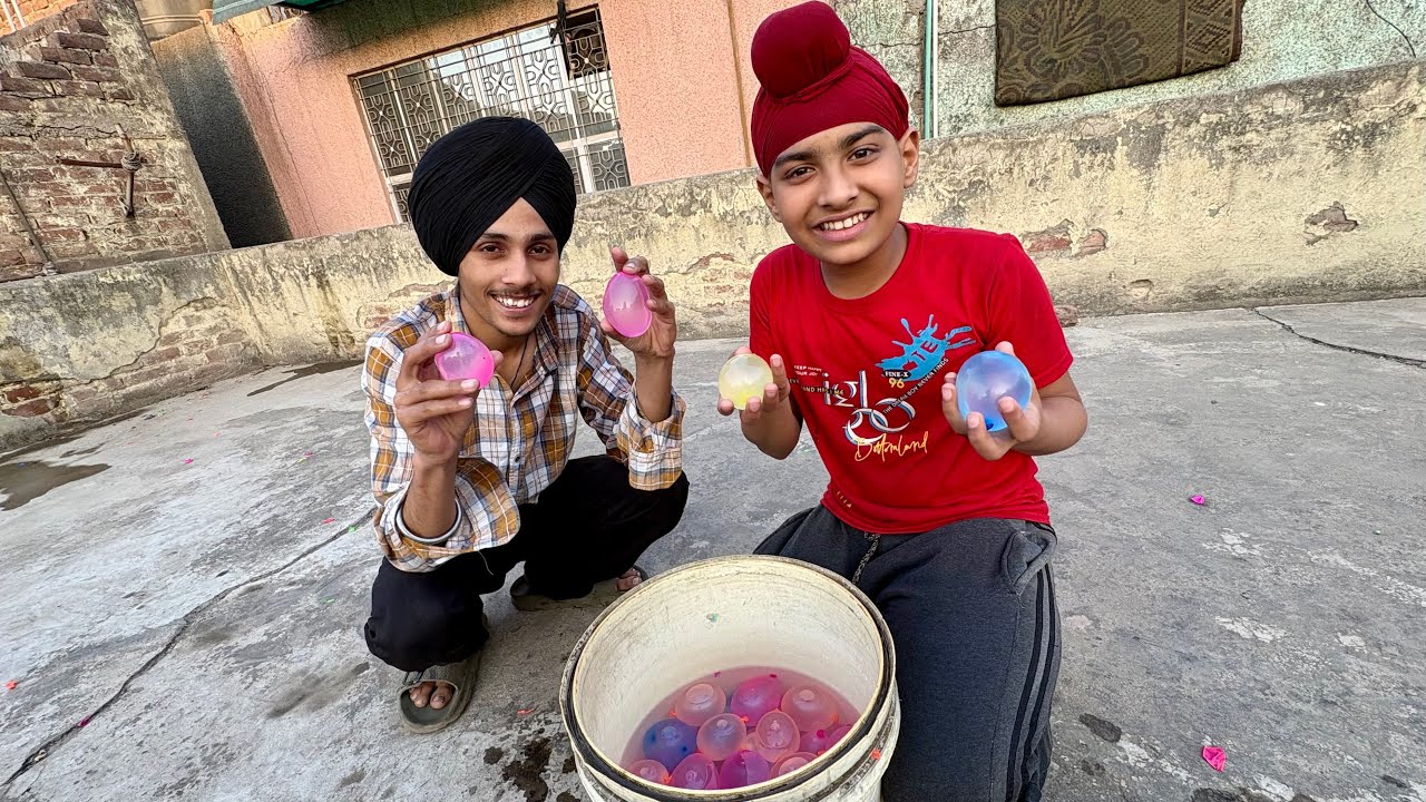 Water Balloons Fight 😍 Maza Aagya