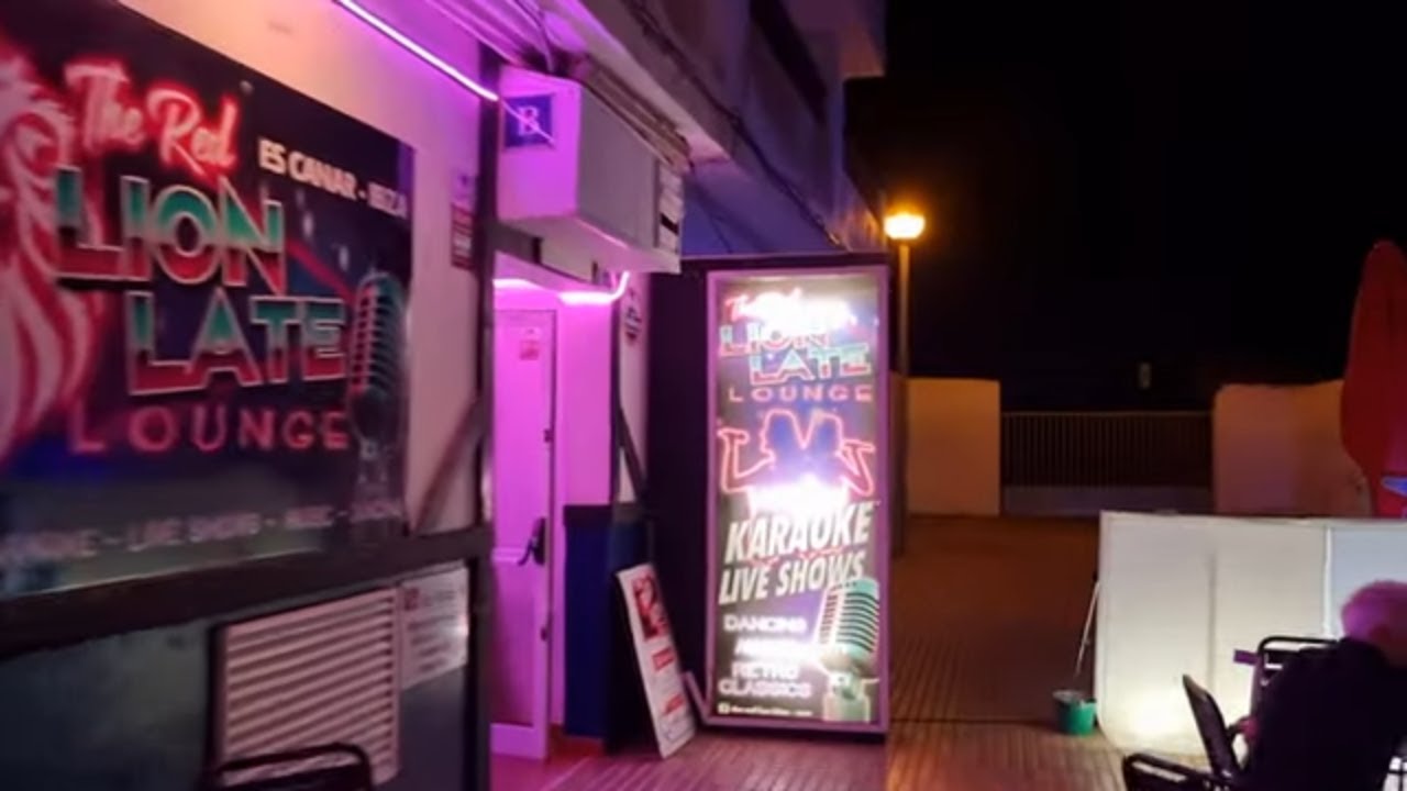 IBIZA SPAIN - Es Canar Montemar Grannys Bar To The Red Lion