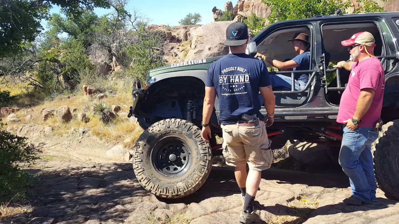 Jeep KK Liberator crawling at K2 pt 8