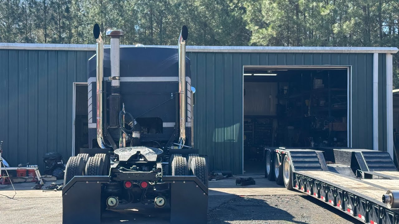 1985 Kenworth K100E Aerodyne, Marla Gets Big Stacks