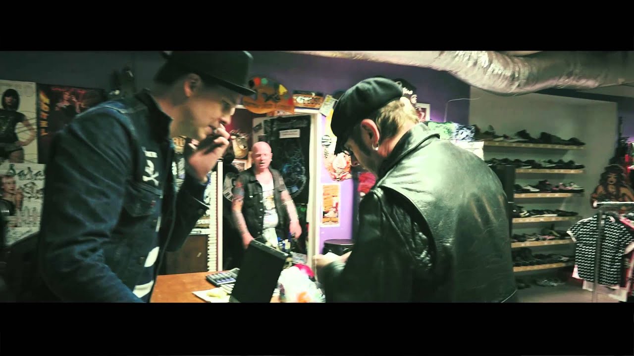 THE FIALKY - Stejná píseň (videoklip 2015)