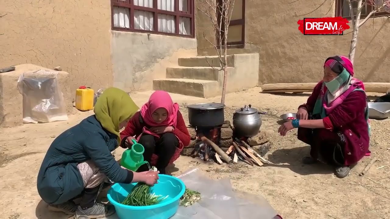 Village Life | Living In Remote Afghanistan Villages | Daily Routine | Cooking Qabooli / Dream life