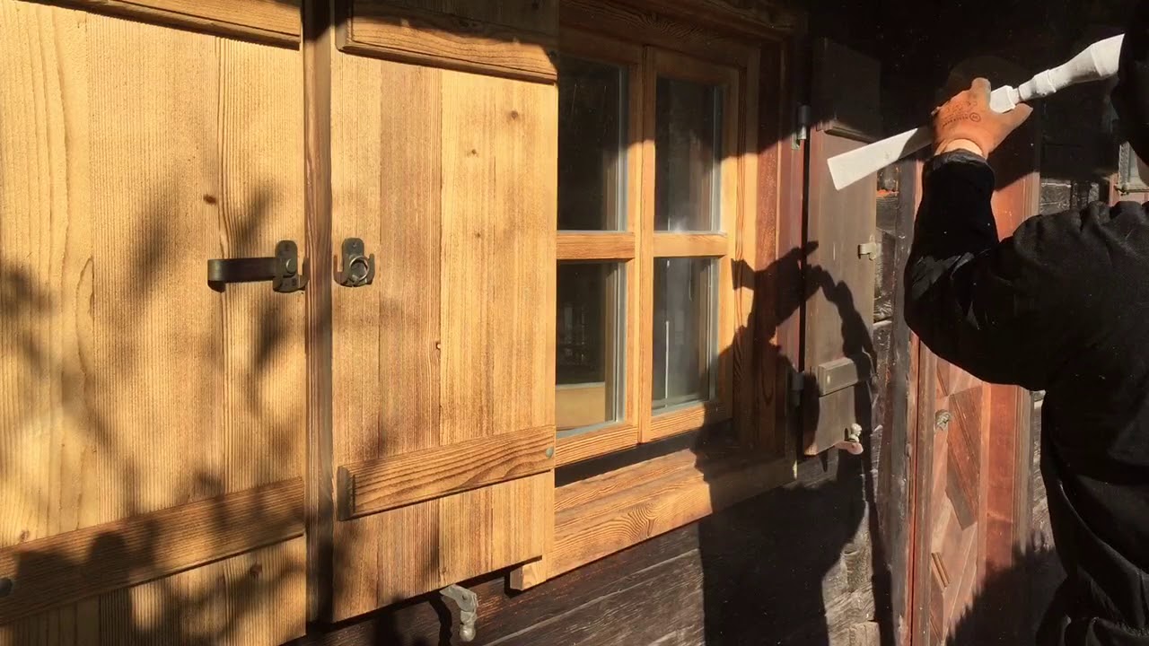 Trockeneisstrahlen Holz  Holzhaus  Blockhaus  Fenster.