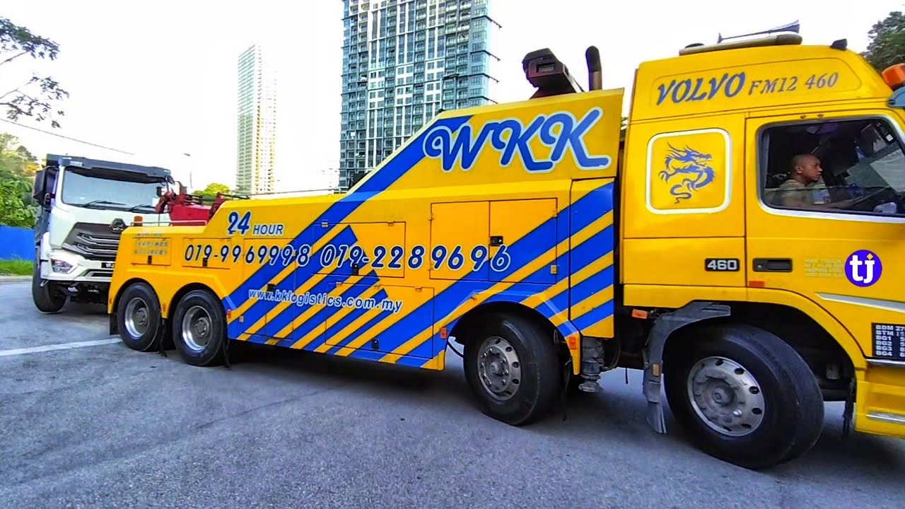 Malaysian Towing Dump Truck