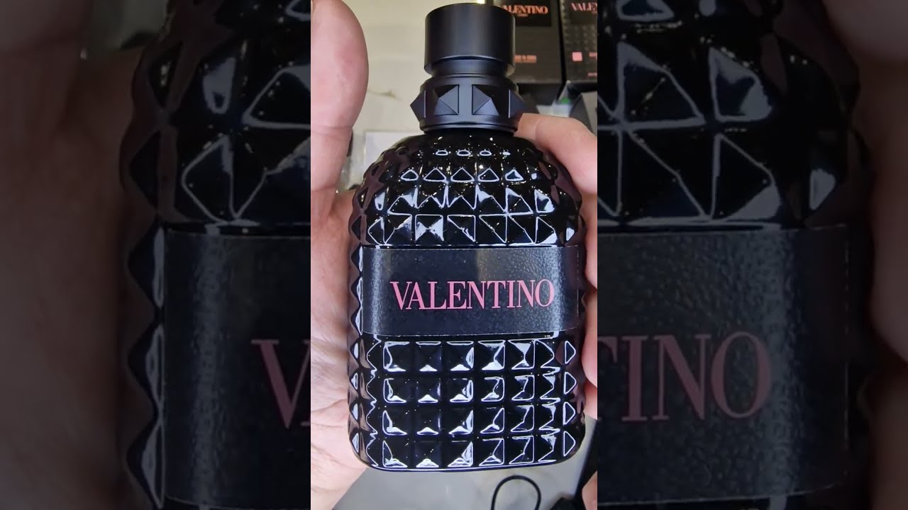 Fake vs Real Valentino Born in Roma Uomo