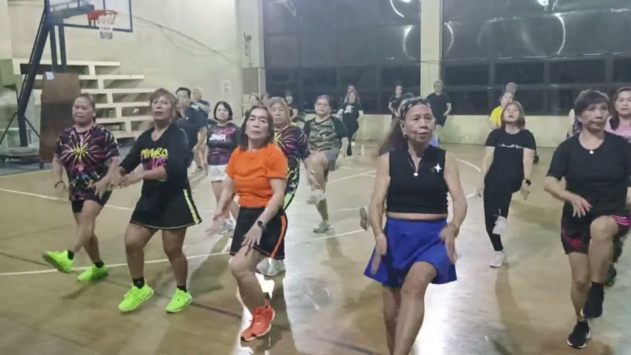 @knlphysicalfitness1425 Friday zumba with ZIN Randy. Music belongs to the rightful owner 