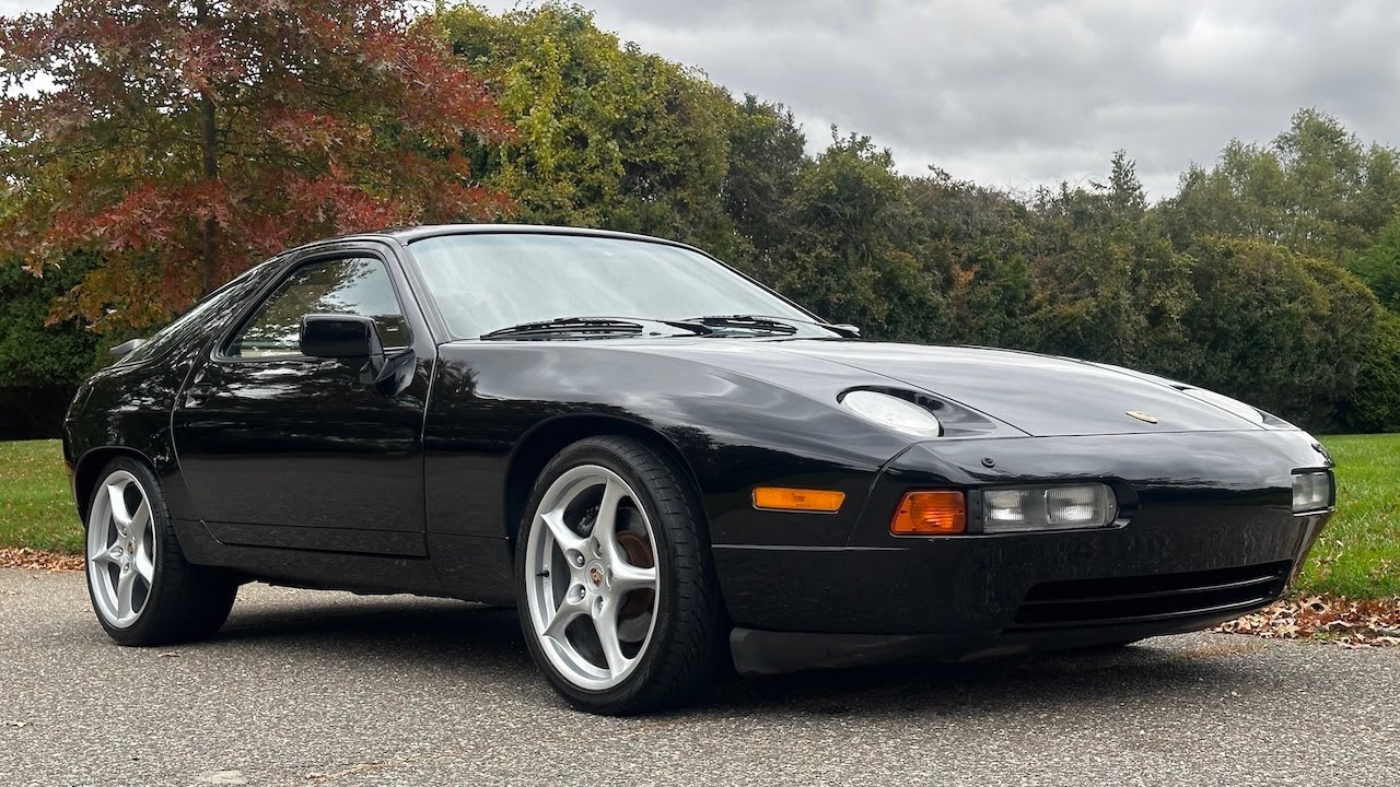 1987 Porsche 928 Drive Video
