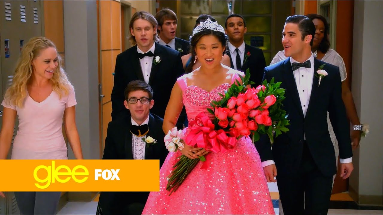 Glee hey jude full performance (Hd)