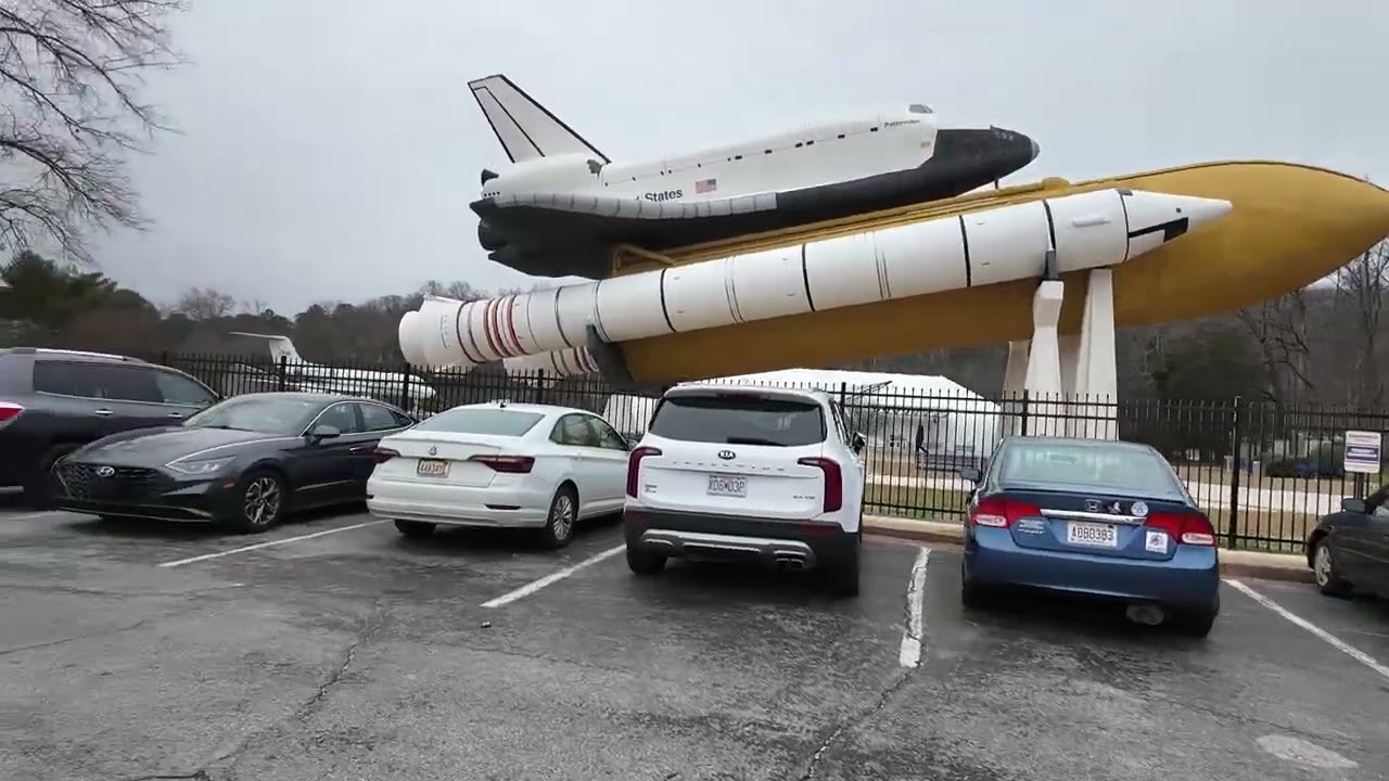 Huntsville, Alabama with the fam. #family #huntsvillealabama #alabama #antique #shop  #spacemuseum