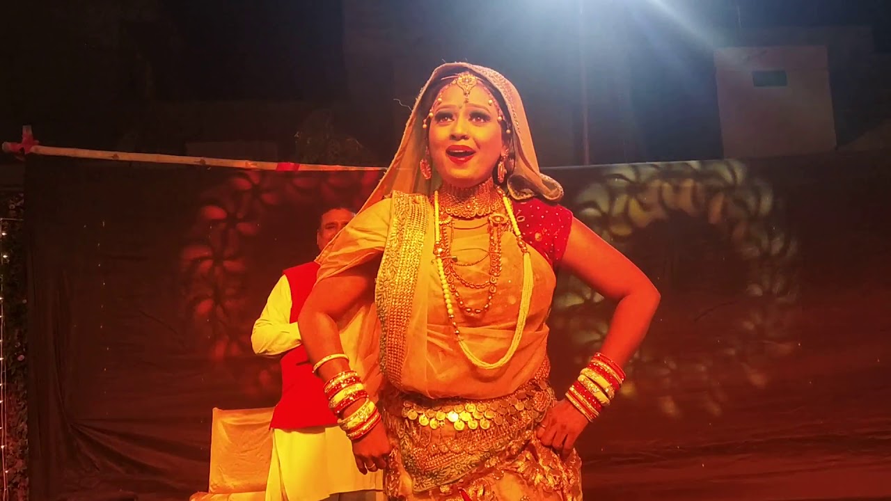 Super hit dance hai sharmau film mera goan mera desh by anjali with Ramesh soni musical group Jodhpu
