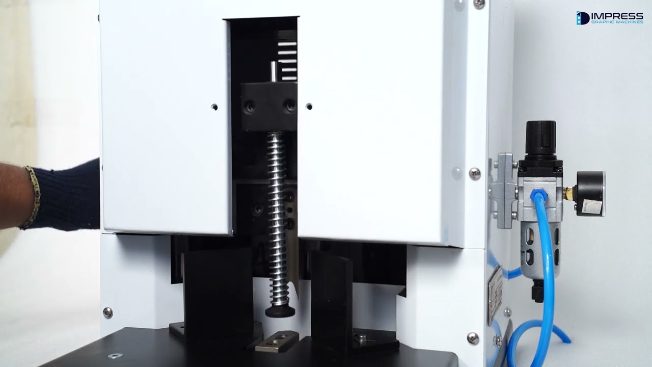 Round Corner Cutter.  Model ID 70P