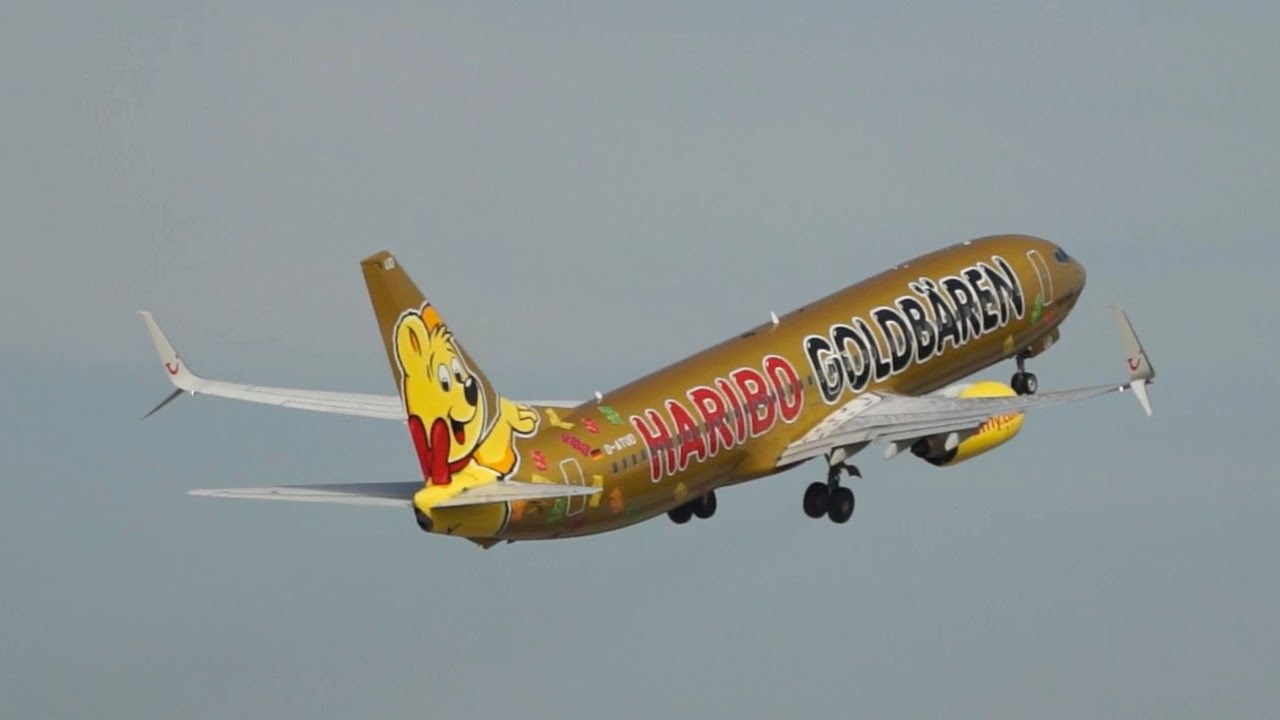 TUIfly Boeing 737-8K5 Haribo Goldbären Livery D-ATUD departure at Munich Airport München Flughafen