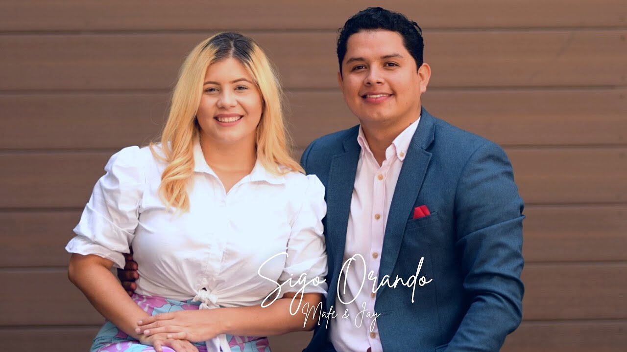 Mafe & Jay - Sigo Orando