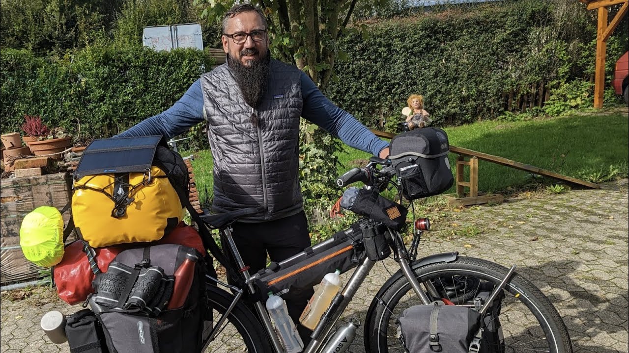 By Bikecycle over the alps No. 1, Bike travelling, Falkenjagd Hoplit PI