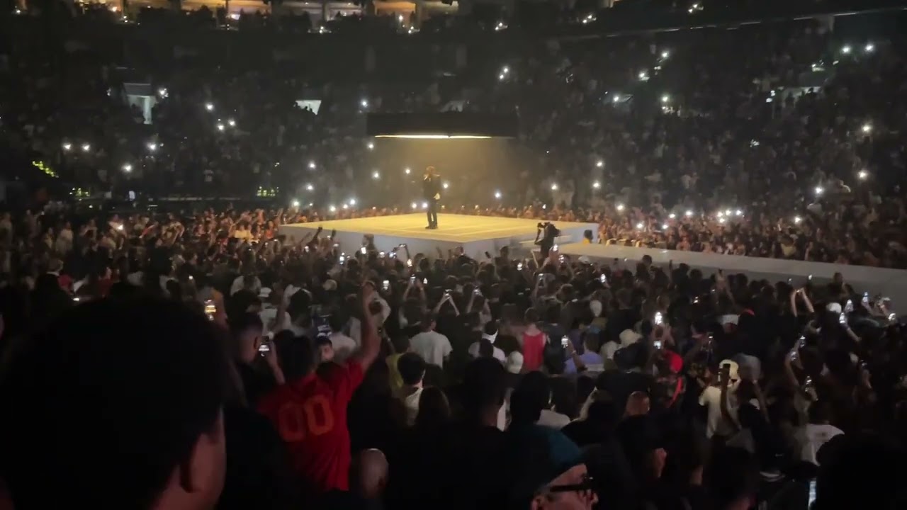 Kendrick Lamar - “LOVE.” (Live 8/9/22 @ Wells Fargo Center)