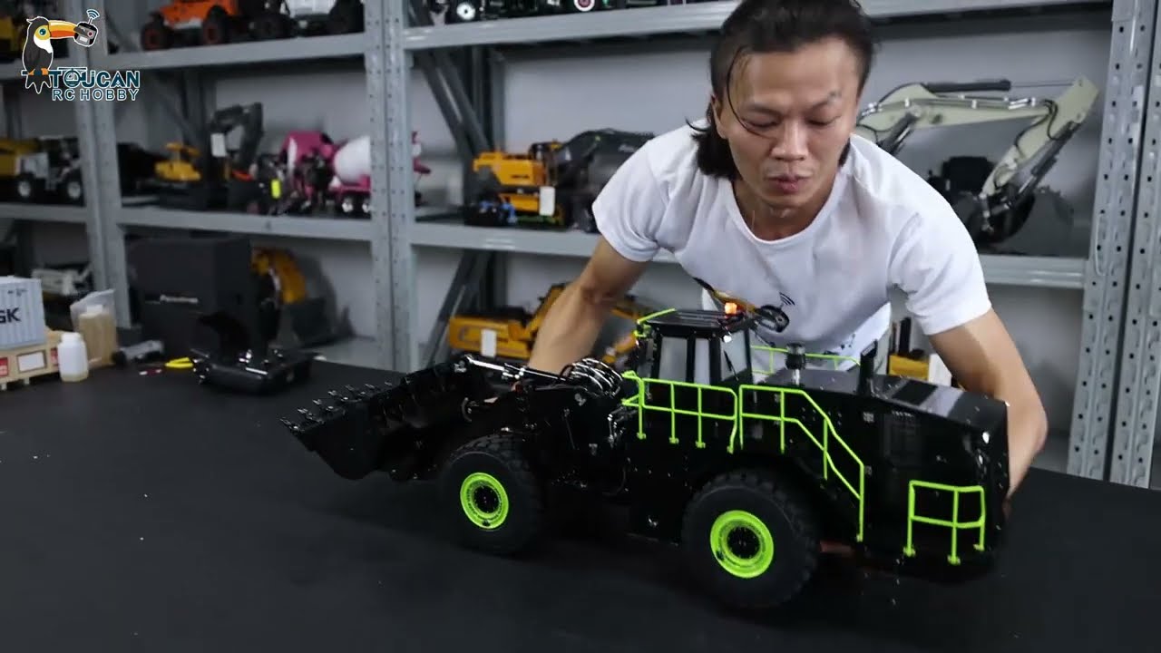 Unbox 1/14 Hydraulic Heavy RC Loader Kabolite K988, Paladin PL18 Lite Radio. Test functions.