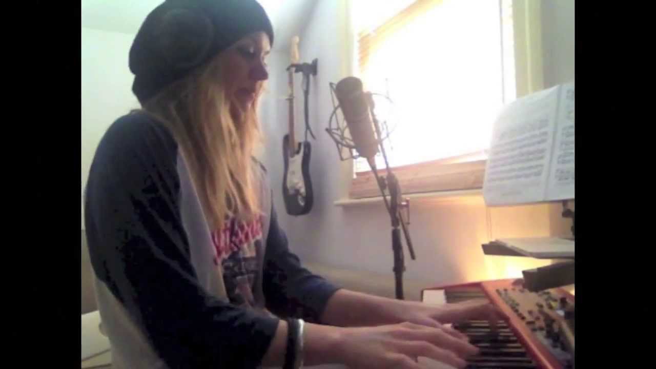 'Heaven Help' Berenice Scott - The Breakfast Club Sessions