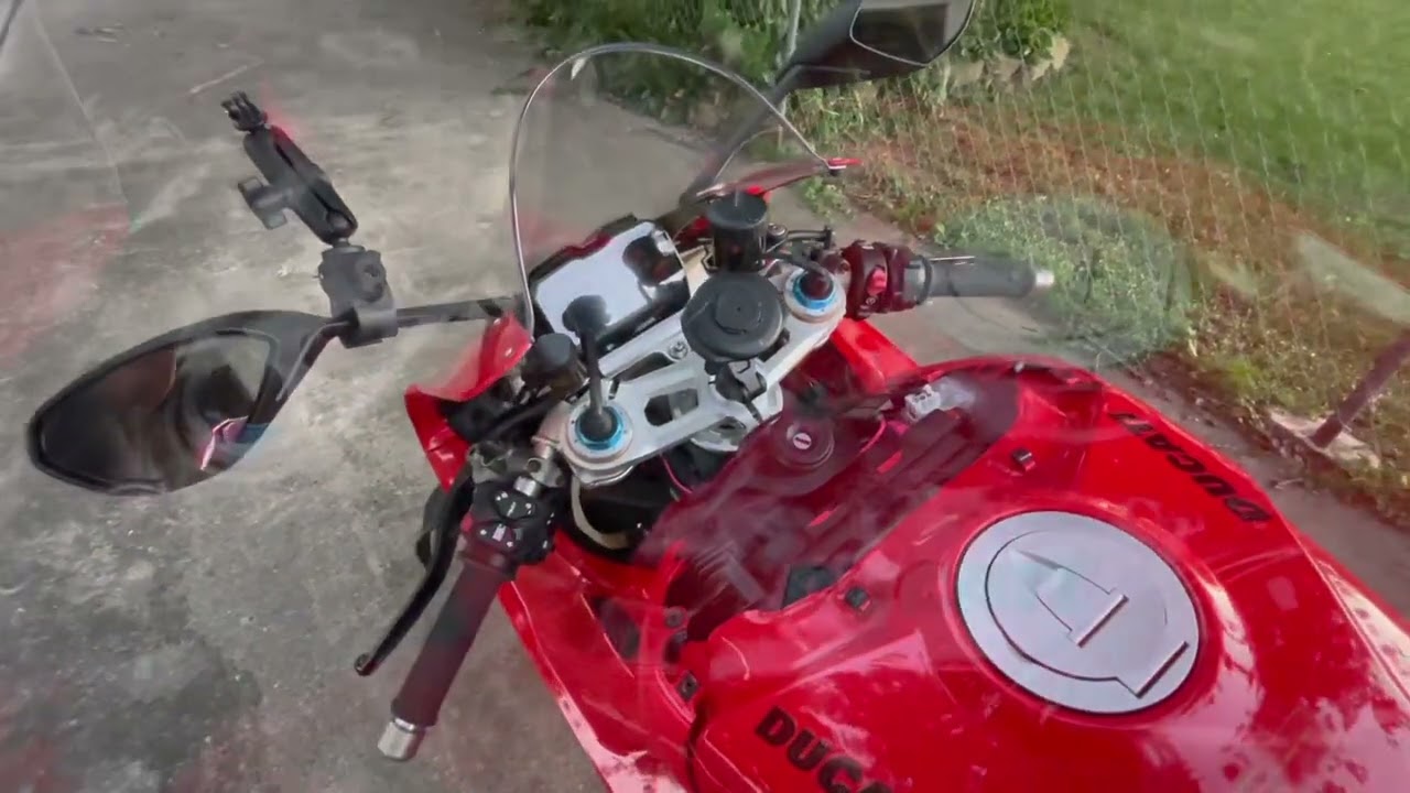 Quad Lock wireless charger for the stem mount pro on my 2022 Ducati Panigale V4S!