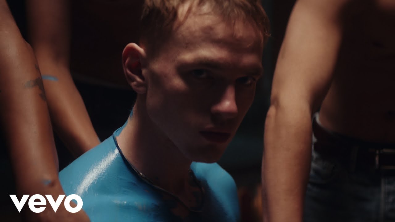 Folamour - Friends (Official Video) ft. Tim Ayre