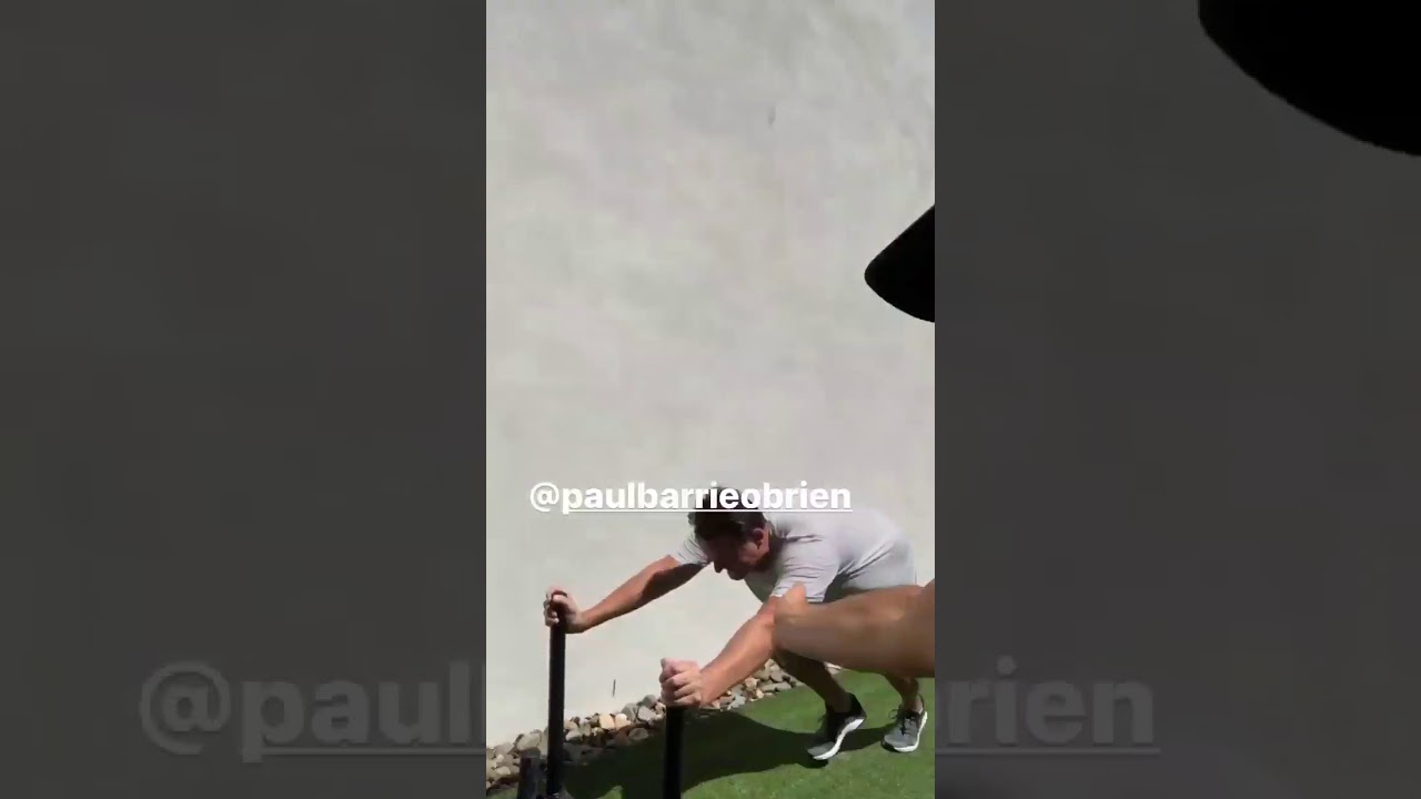 Chris Hemsworth and Luke Hemsworth training at his new house