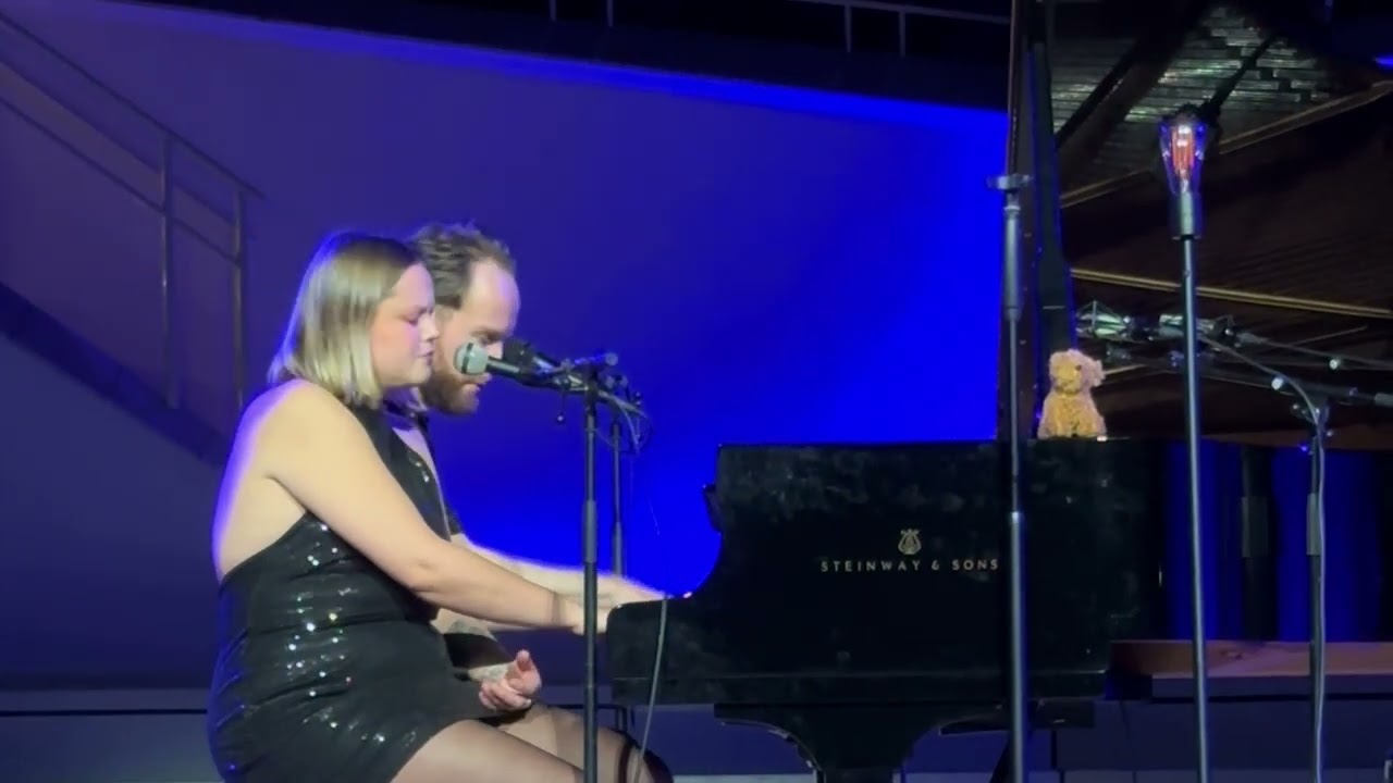 Enno Bunger feat Lina Maly - Regen, Philharmonie Berlin, 11.12.2025