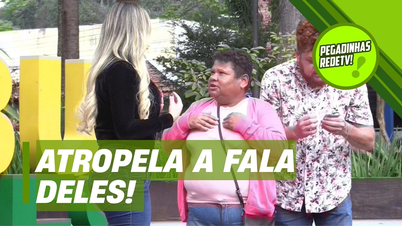 ELA DÁ DINEHIRO PARA O CARA QUE AJUDOU ELA!  | Pegadinhas RedeTV!