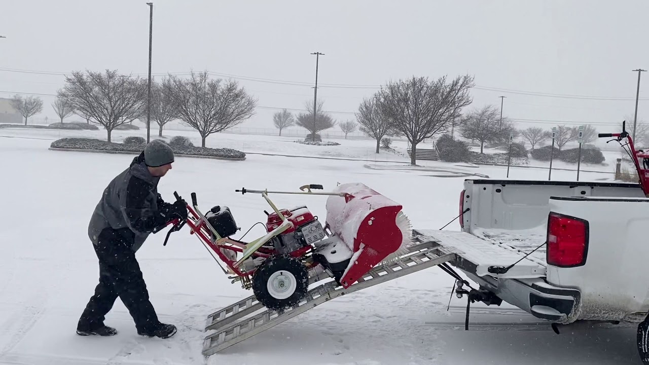 How To Load & Unload Turf Teq Machines - Turf Teq