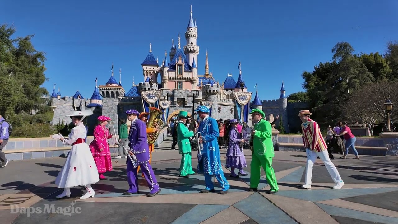 Mary Poppins, Bert, & Pearly Band | Disneyland Resort 2025 4K