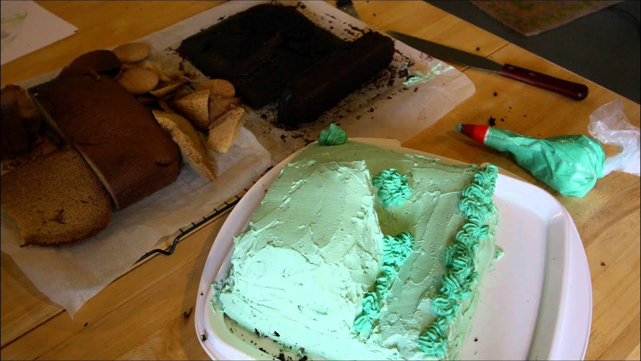 Hobbit hole cake