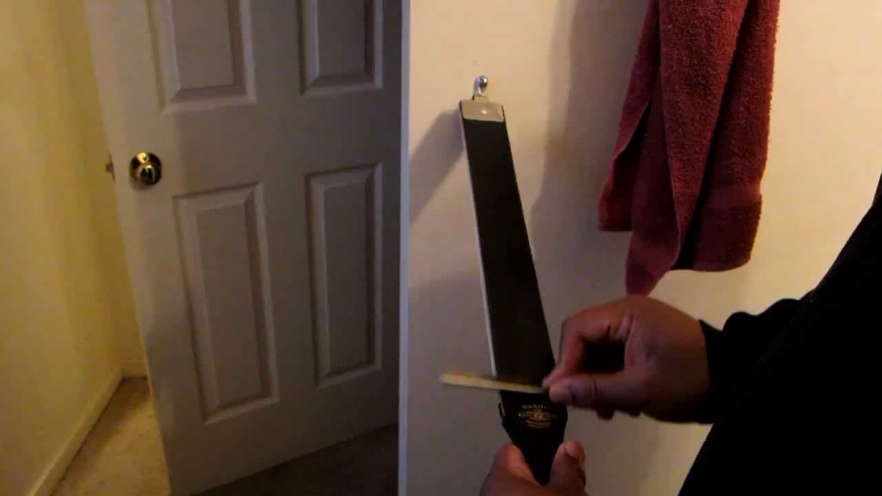 How to sharpen your straight edge razor PROPERLY!!