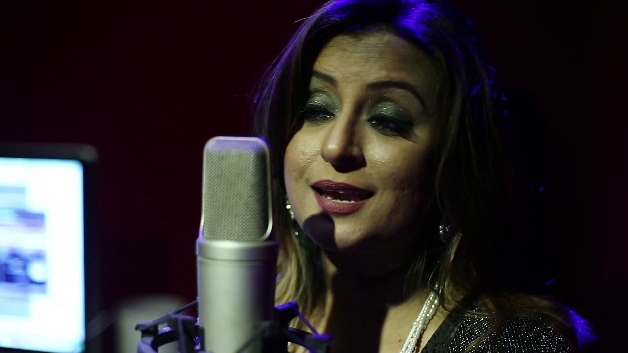 Hridoy Khan and Friends - Je Chilo Drishtir Shimanay
