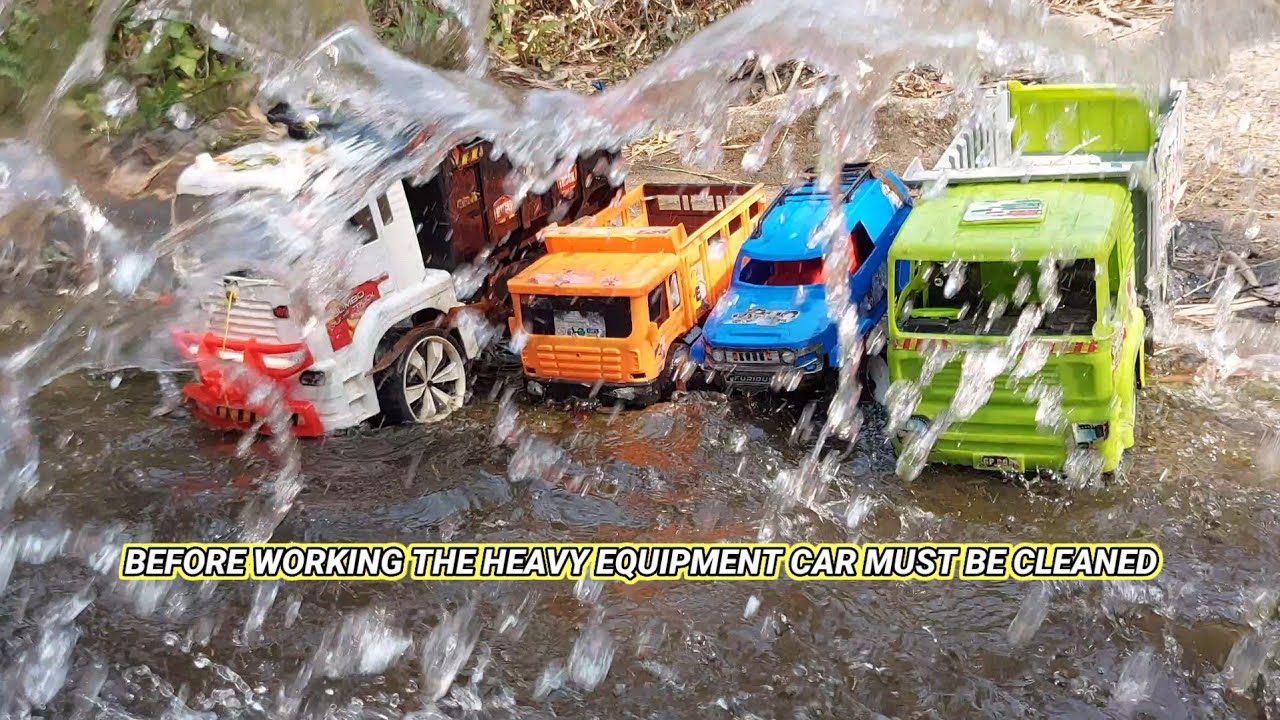 CLEANING HEAVY EQUIPMENT CARS IN THE RIVER || TRUCK CAR