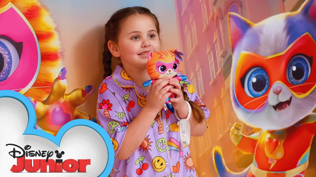 Disney Junior Shares Pawsitive Vibes At Children’s Hospital 🐱 | SuperKitties | @disneyjr