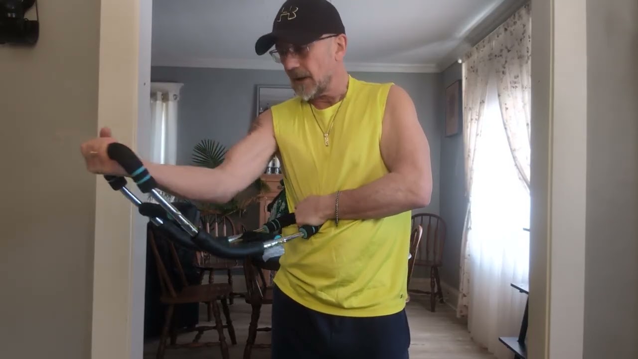Twister chest and arm trainer demo