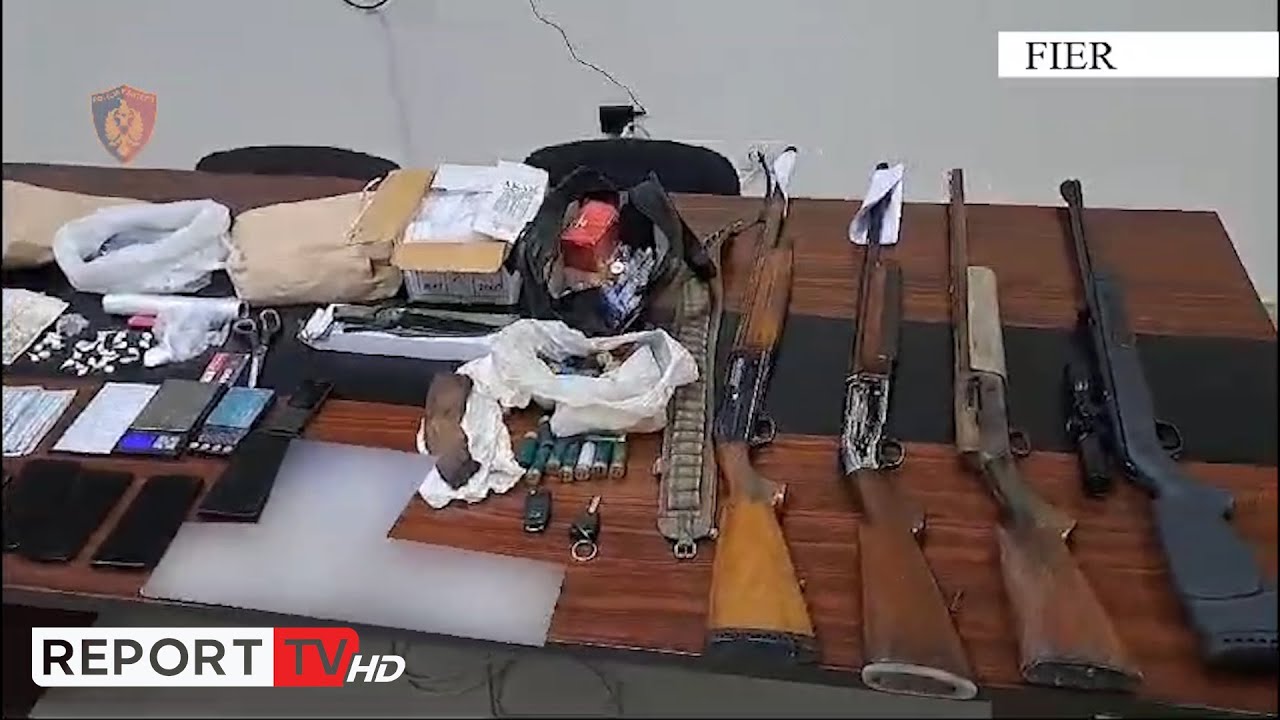 Shisnin kokain&euml; n&euml; Divjak&euml;, n&euml; pranga 2 v&euml;llez&euml;r, nj&euml; pjes&euml;tar i grupit, sekuestrohen dhjet&euml;ra doza