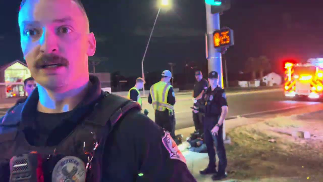 Полиция города Меса, штат Аризона, в нескольких секундах от судебного иска по делу о кобре быстро...