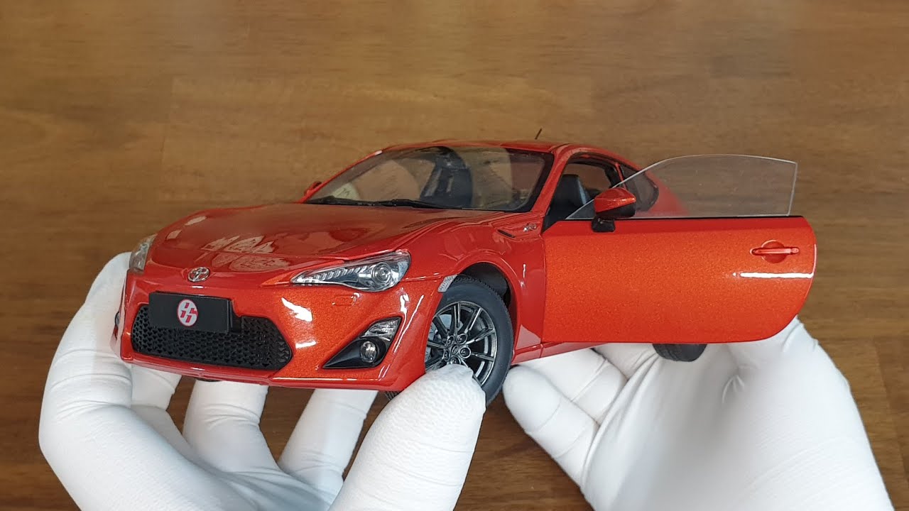 1:18 Diecast model car / lnitial D Toyota GT86 review [Unboxing]