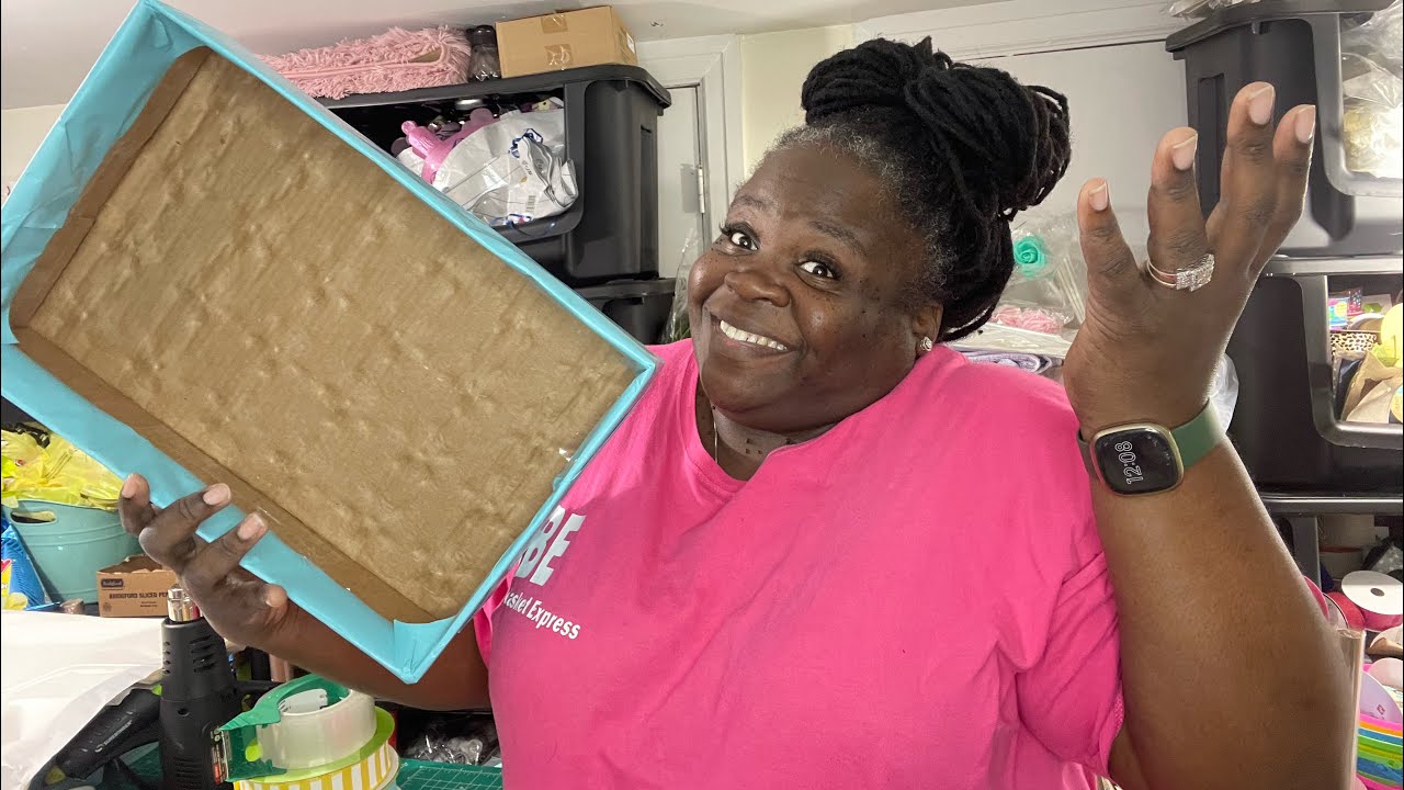 DIY Mother’s Day Gift Basket Using A Flat Box Layout