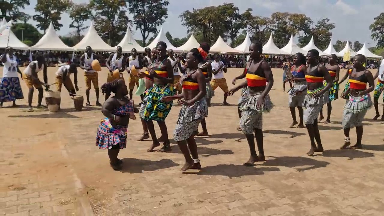 A very unique Acholi Traditional Dance 