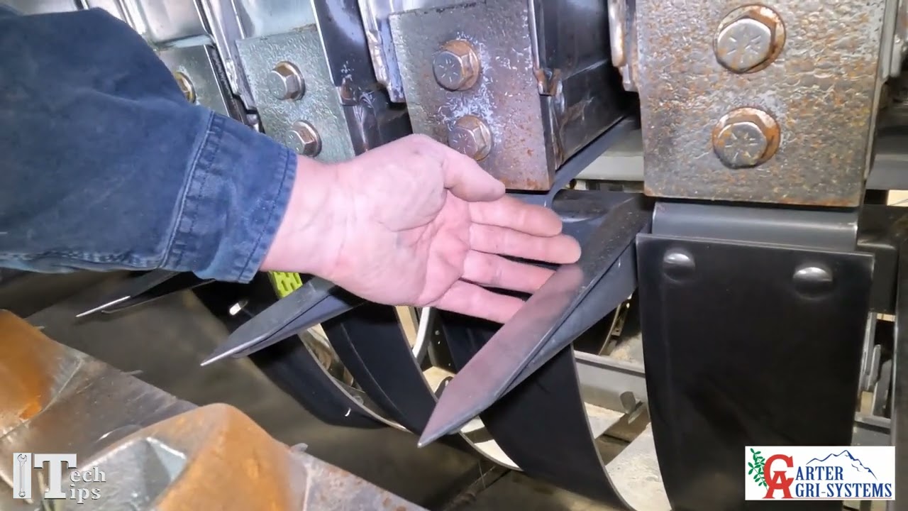 Carter Ag Tech Tips 2100, 2200 Series MF Baler Stuffer to Plunger Timing