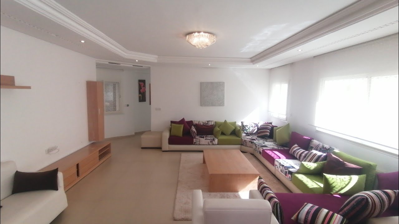 شقة سفلية من فيلا بالأثاث للبيع او للكراء  بواجهتين مدخل خاص،ومسبح وحديقة APPARTEMENT À VENDRE À FÈS