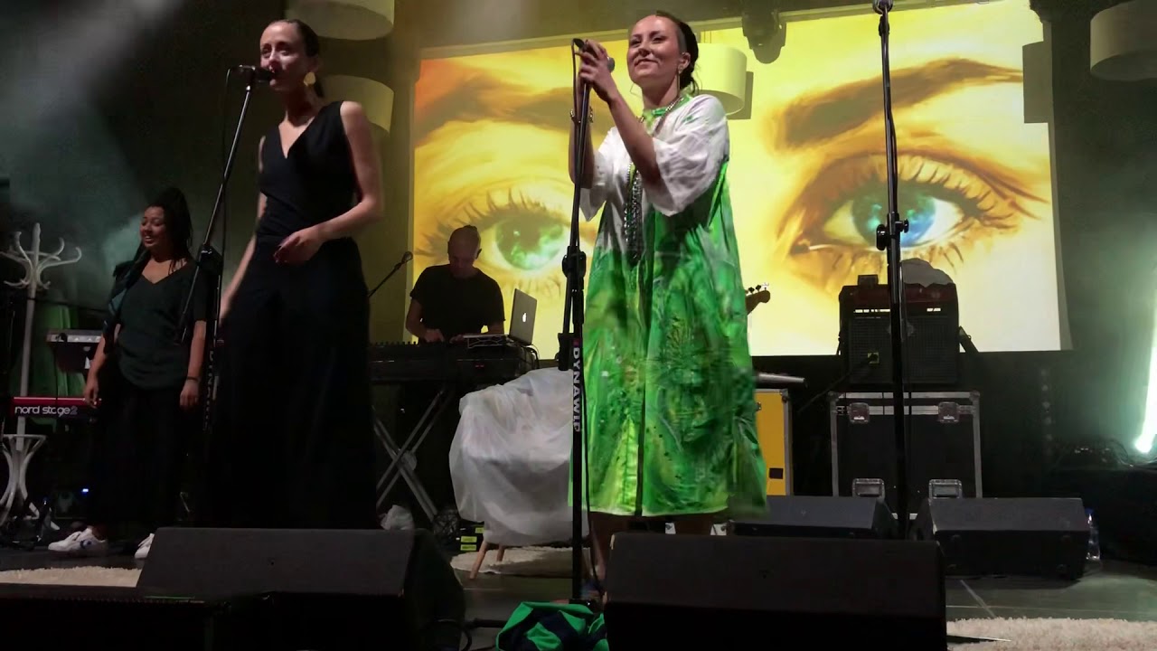 Sistars - SPADAJ (Nie ty, nie my) 2018 LIVE