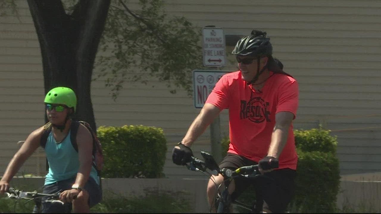 Principal in Loudoun County rides 22 miles to meet students