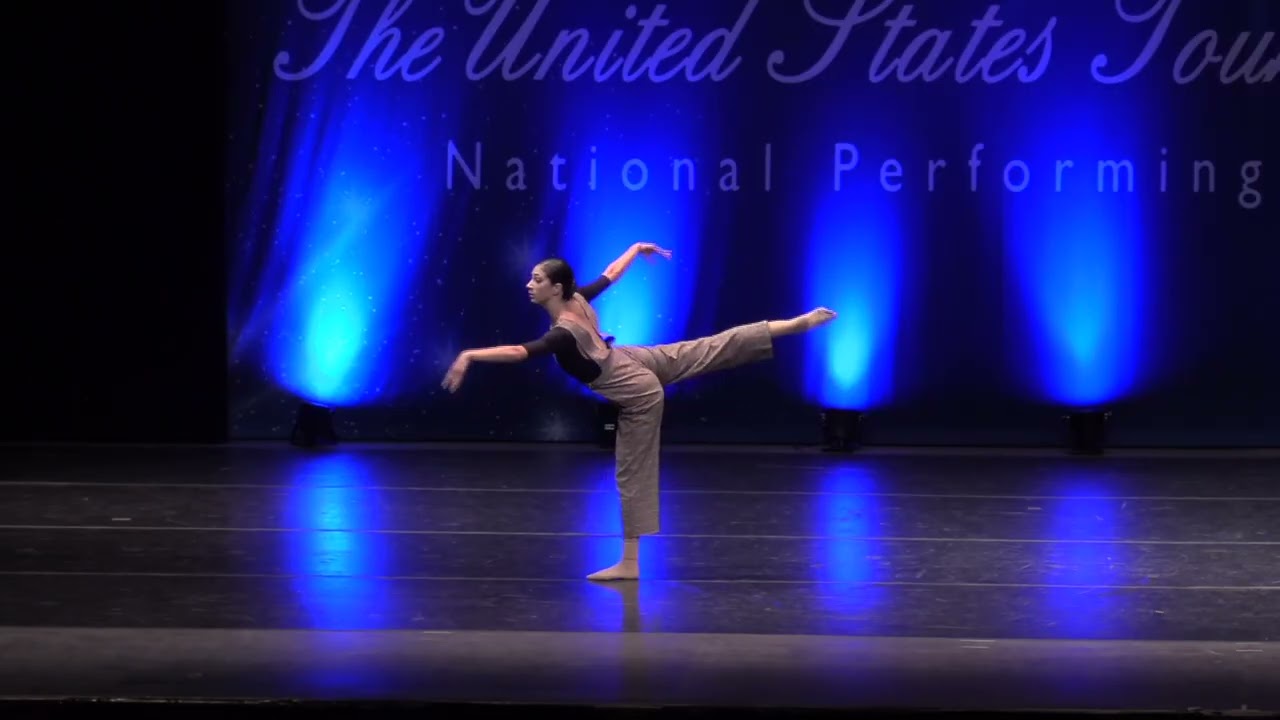 Samantha Barlow Senior Solo - Sign of the Times