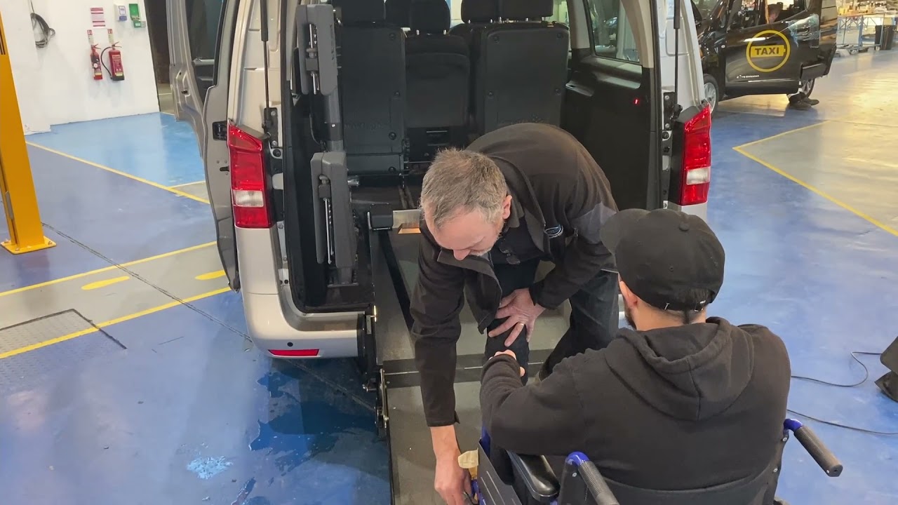 Mercedes eVito Tourer WAV Operation