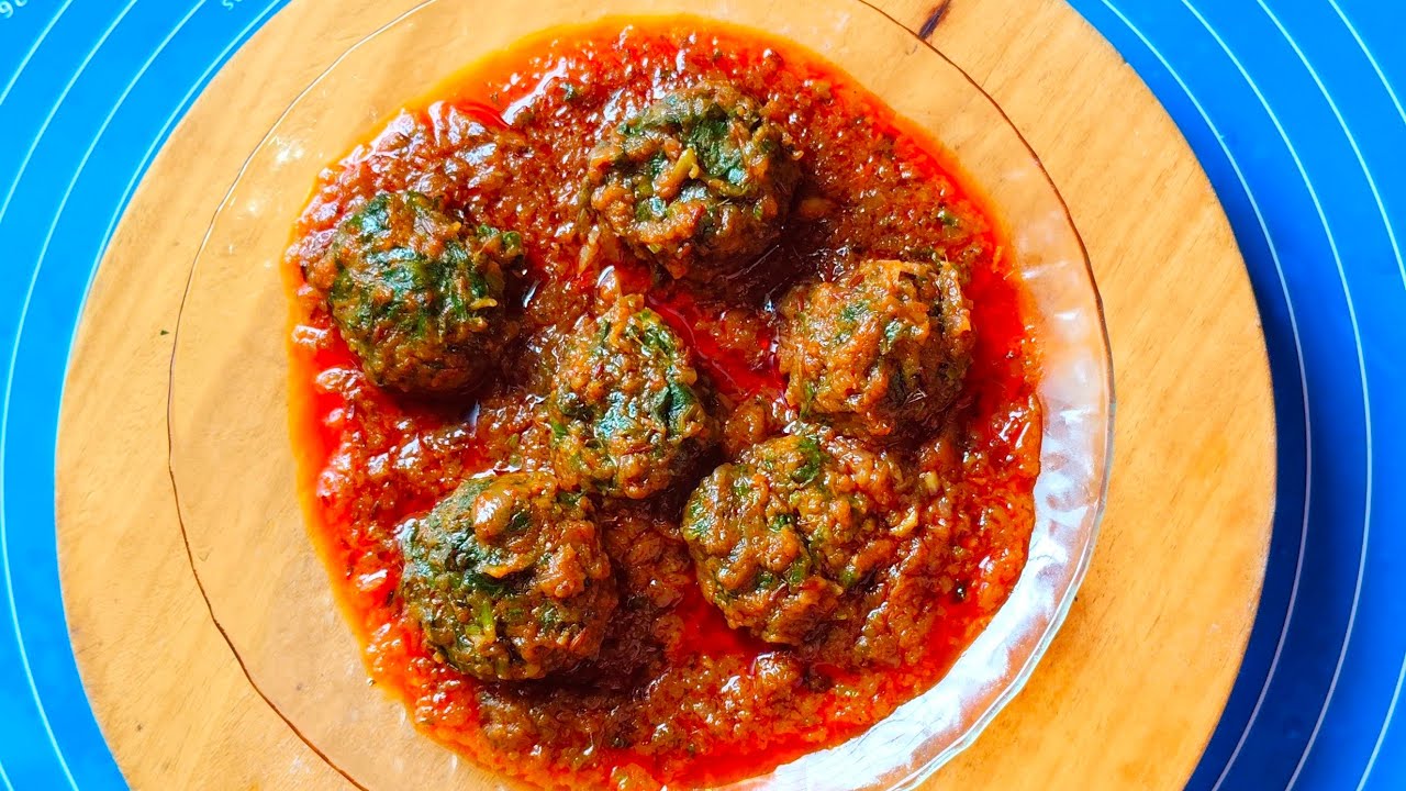 ऐसी स्वादिष्ट पालक करी पहले कभी नहीं खाई होगी | Palak Kofta Curry Recipe | Spinach kofta curry|