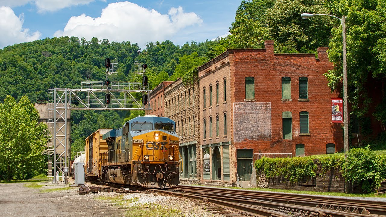 A Day of Railfanning in the New River Gorge (with both Amtrak Cardinals)